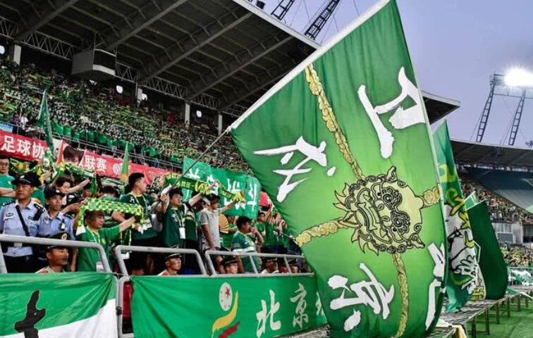 北京人和客场大胜重庆斯威，势如破竹连胜中 